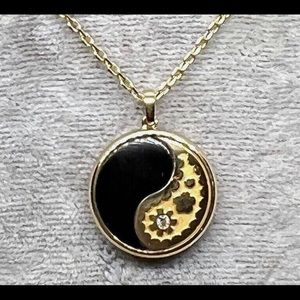 Carrera y carrera 18k black onyx and mother of pearl necklace